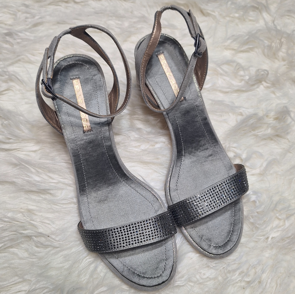 Pelle Moda Silvery Gray,Moon Heel